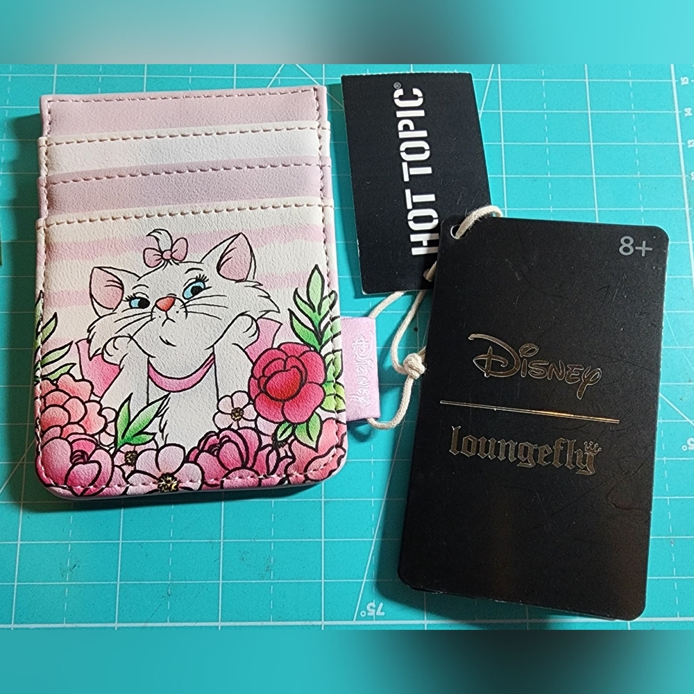 NEW LOUNGEFLY Disney  Aristocrats Card Holder NWT Hot Topic BENIFITS CHARITY